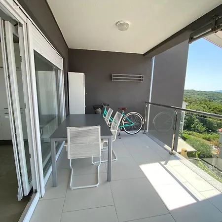 Apartman Njivice 奈维斯